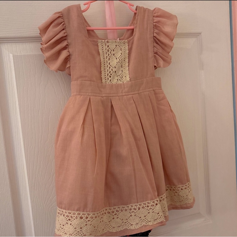 Girl’s Dress Code size 4